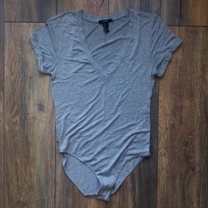 [forever 21] Gray V Neck Bodysuit sz L